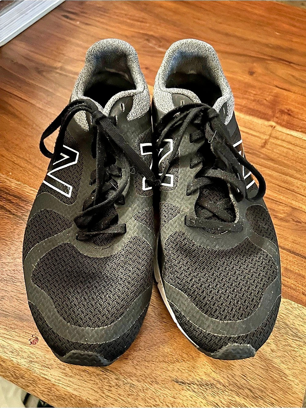 New Balance 635v2 Women's Athletic Shoes Black & White US 9